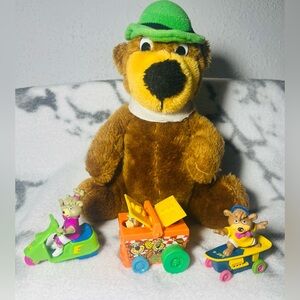 1980 Mighty Star/ Hanna Barbera Yogi Bear Plush/3 Burger King Kids Meal Toys